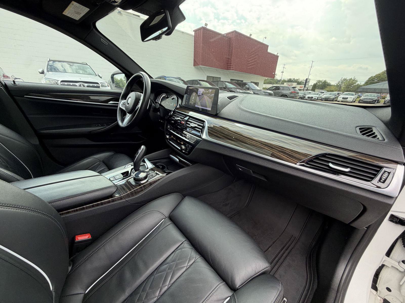 Used 2018 BMW M550i xDrive AWD/4WD image 33
