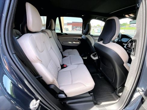Used 2026 Volvo XC90 B6 Plus w/ Protection Package Premier AWD/4WD image 30
