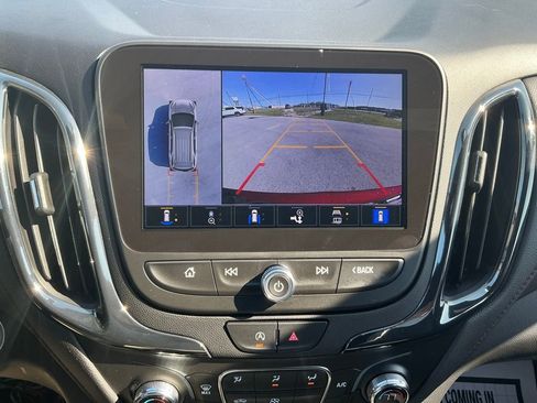 Used 2023 Chevrolet Equinox RS image 29