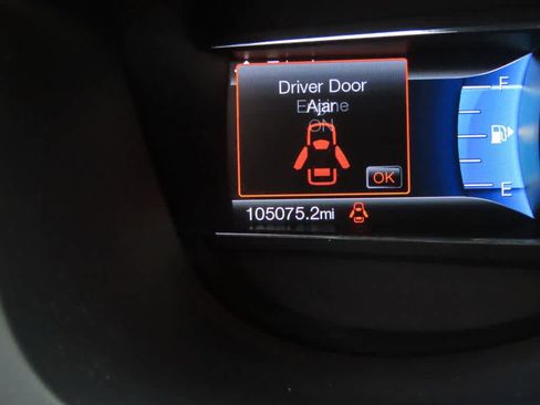 Used 2017 Ford Explorer XLT w/ Equipment Group 202A image 24