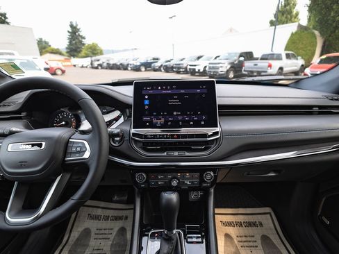 New 2025 Jeep Compass Latitude w/ Sun & Sound Group image 24
