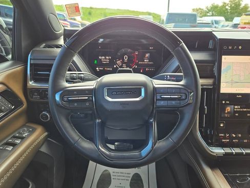 Used 2026 GMC Yukon Denali Ultimate AWD/4WD image 21