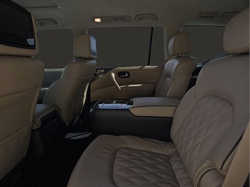 Used 2023 Nissan Armada Platinum w/ Captain's Chairs Package AWD/4WD image 10