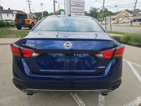 Used 2019 Nissan Altima 2.5 SR w/ SR Premium Package AWD/4WD image 14