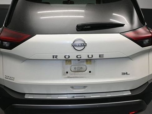 Used 2023 Nissan Rogue SL w/ SL Premium Package FWD image 13