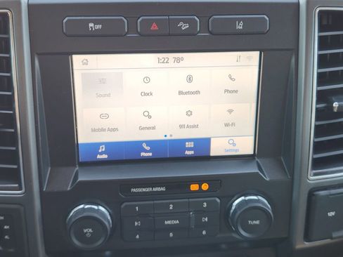 Used 2020 Ford F350 XLT w/ FX4 Off-Road Package image 16