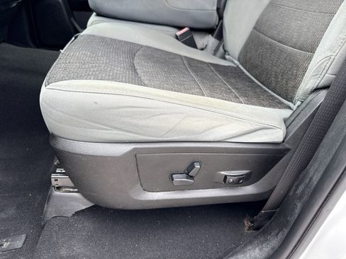 Used 2019 RAM 1500 Big Horn image 33