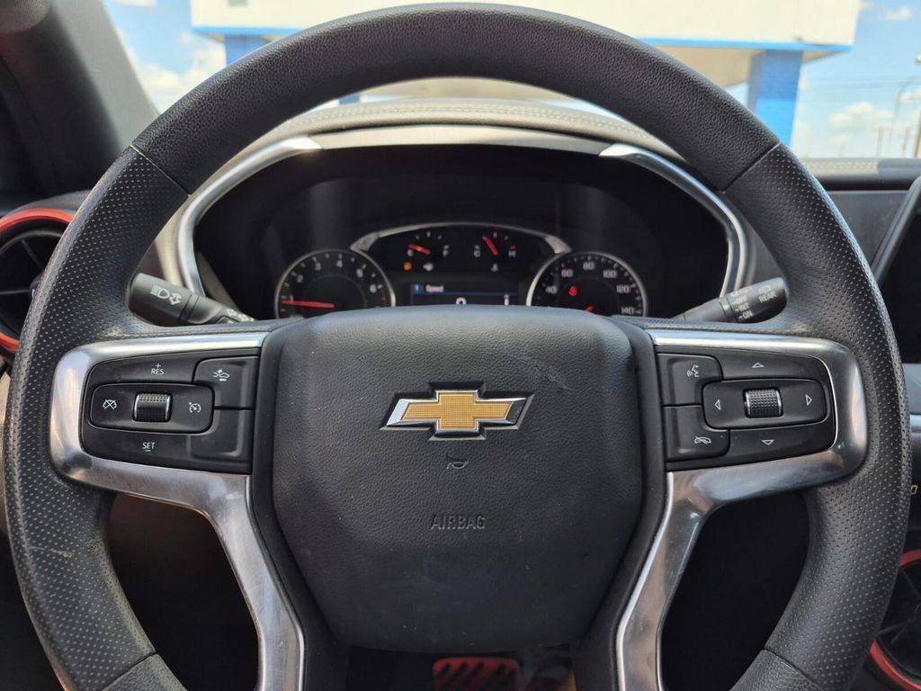 Used 2021 Chevrolet Blazer LT FWD image 18