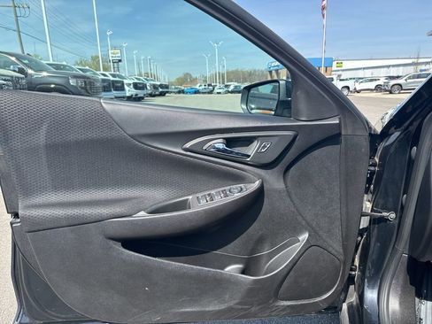 Used 2024 Chevrolet Malibu LT w/ Midnight Edition image 26