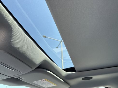 New 2025 Ford F250 Lariat w/ Lariat Ultimate Package image 29