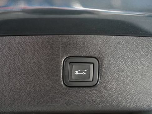 Used 2020 Chevrolet Blazer LT AWD/4WD image 11