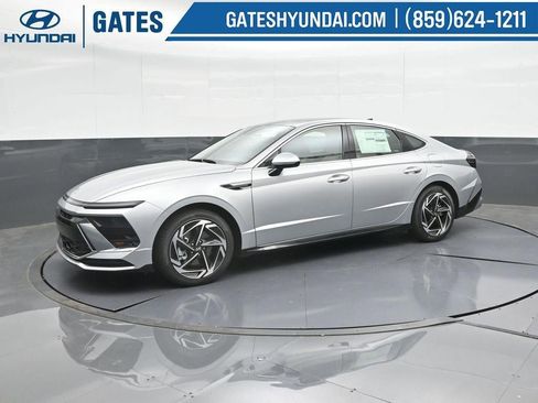 New 2025 Hyundai Sonata SEL image 7