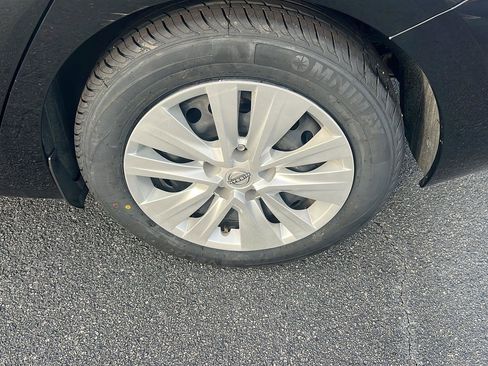 Used 2024 Nissan Sentra S FWD image 36