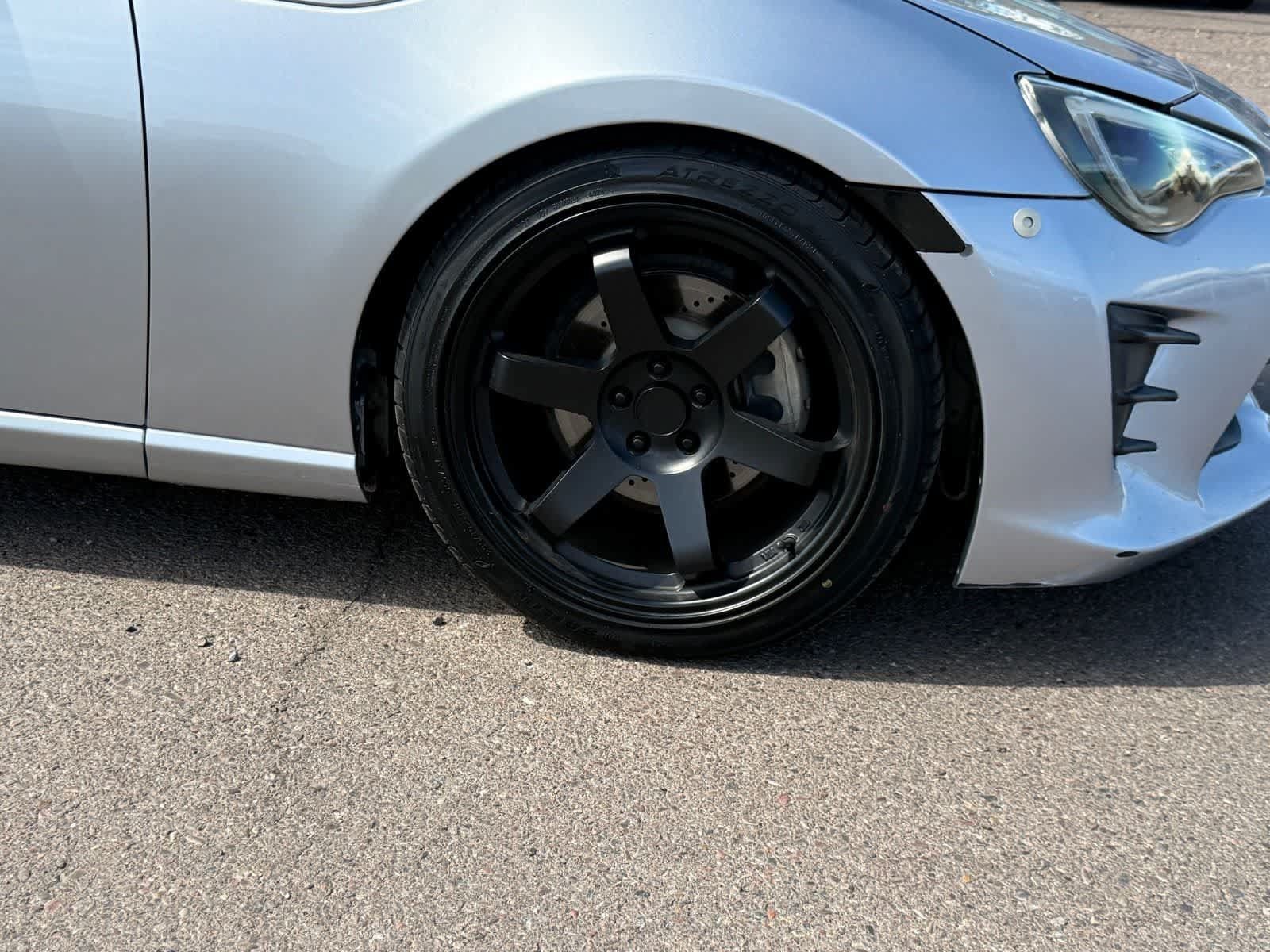 Used 2017 Toyota 86 RWD image 8