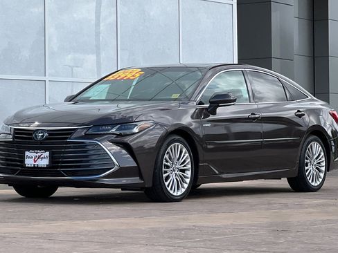 Certified 2020 Toyota Avalon Limited image 10