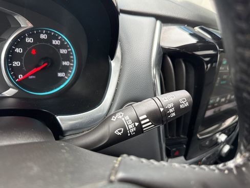 Used 2018 Chevrolet Traverse Premier image 38