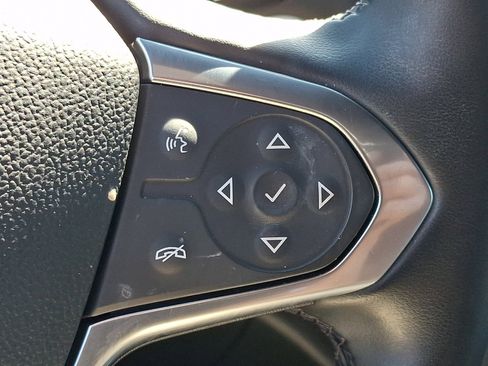Used 2023 Chevrolet Traverse LT AWD/4WD image 24