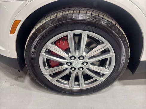 Used 2024 Cadillac XT5 Sportv image 9