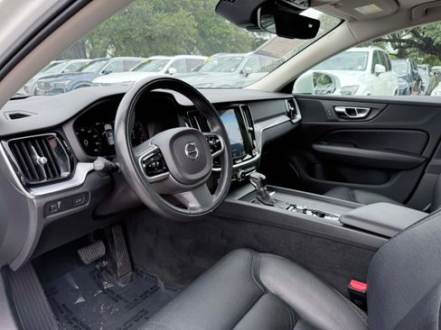Used 2020 Volvo V60 T5 Cross Country AWD/4WD image 11