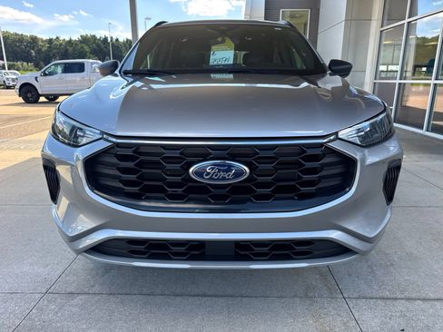 Certified 2023 Ford Escape ST-Line w/ Tech Pack #1 AWD/4WD image 11