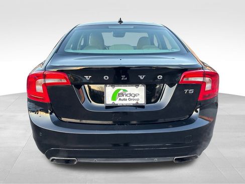 Used 2015 Volvo S60 T5 Platinum image 7