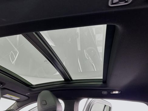 Used 2024 BMW X4 M40i w/ Premium Package image 37