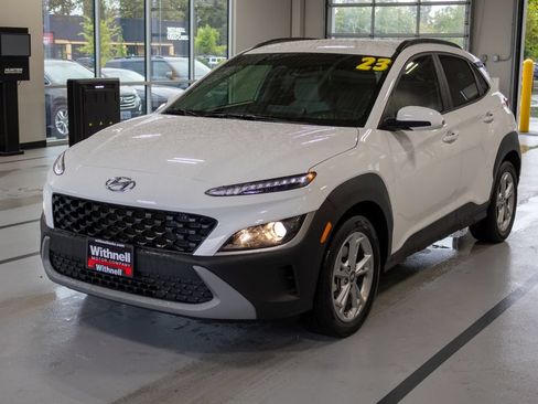 Used 2023 Hyundai Kona SEL w/ Cargo Package AWD/4WD image 3