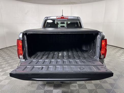 Used 2023 Chevrolet Colorado LT w/ LT Convenience Package II AWD/4WD image 27