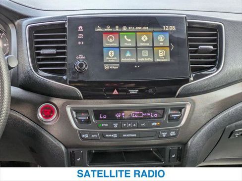 Certified 2025 Honda Passport TrailSport image 17