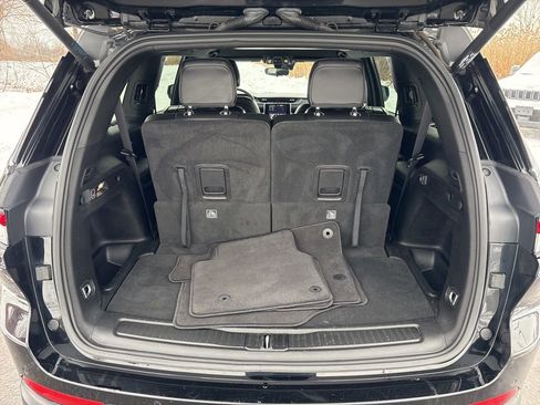 Certified 2023 Jeep Grand Cherokee L Laredo image 32