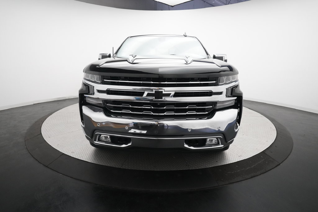 Used 2021 Chevrolet Silverado 1500 LTZ w/ LTZ Premium Package AWD/4WD image 11