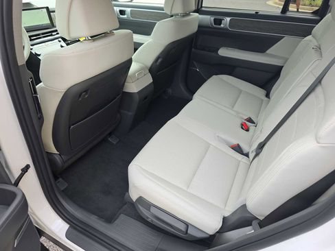 New 2026 Hyundai Santa Fe Limited image 24