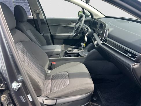 Certified 2025 Kia Sportage LX image 15