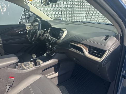 Used 2024 GMC Terrain Denali w/ Denali Premium Package AWD/4WD image 53