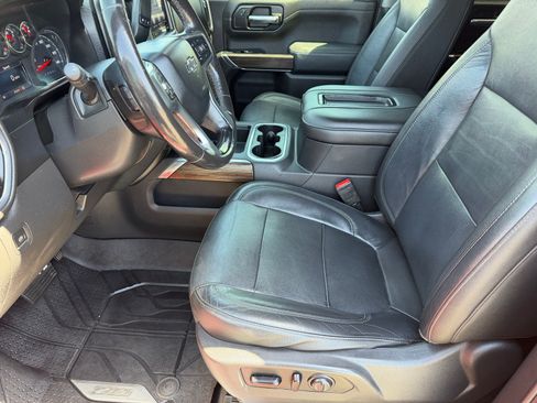 Used 2019 Chevrolet Silverado 1500 LT Trail Boss AWD/4WD image 13