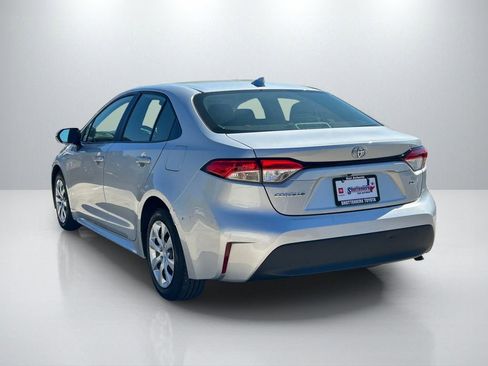 Used 2023 Toyota Corolla LE image 7