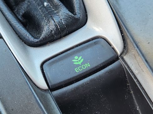Used 2018 Honda Accord LX image 15
