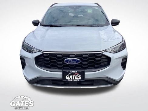 Used 2025 Ford Escape ST-Line AWD/4WD image 2