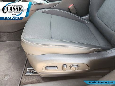 Used 2022 Buick Encore GX Select image 25