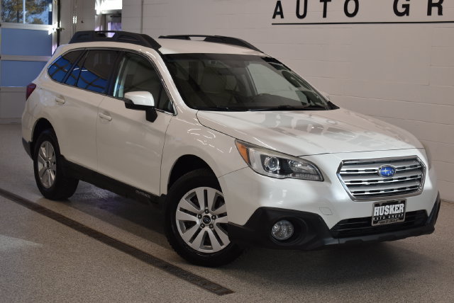 Used 2016 Subaru Outback 2.5i Premium AWD/4WD image 1