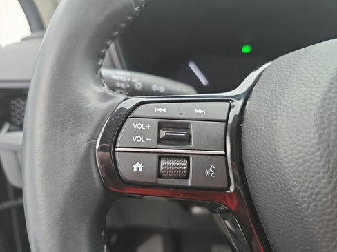 Used 2024 Honda CR-V EX-L image 17