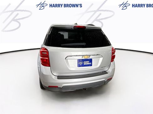 Used 2017 Chevrolet Equinox LT w/ Convenience Package FWD image 9