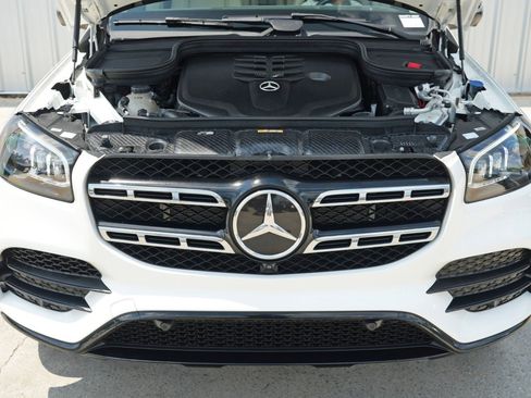 Used 2021 Mercedes-Benz GLS 580 4MATIC image 8