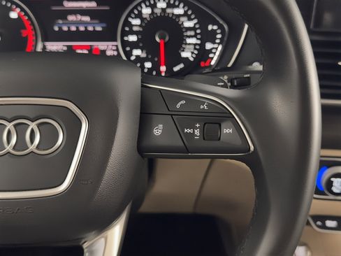 Used 2023 Audi Q5 2.0T Premium w/ Convenience Package image 22