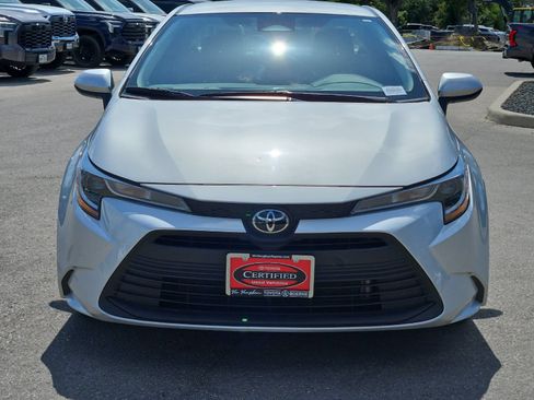 Certified 2025 Toyota Corolla LE FWD image 8