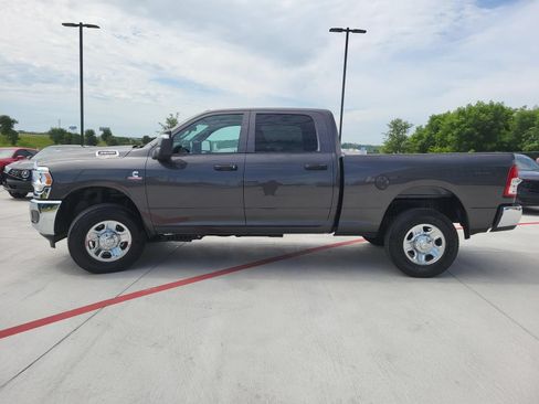 Used 2024 RAM 3500 Tradesman w/ Chrome Appearance Group AWD/4WD image 2