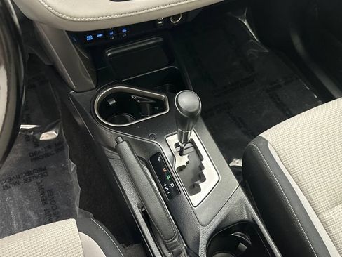 Certified 2018 Toyota RAV4 XLE AWD/4WD image 13