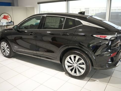 New 2026 Buick Envista Avenir FWD image 3