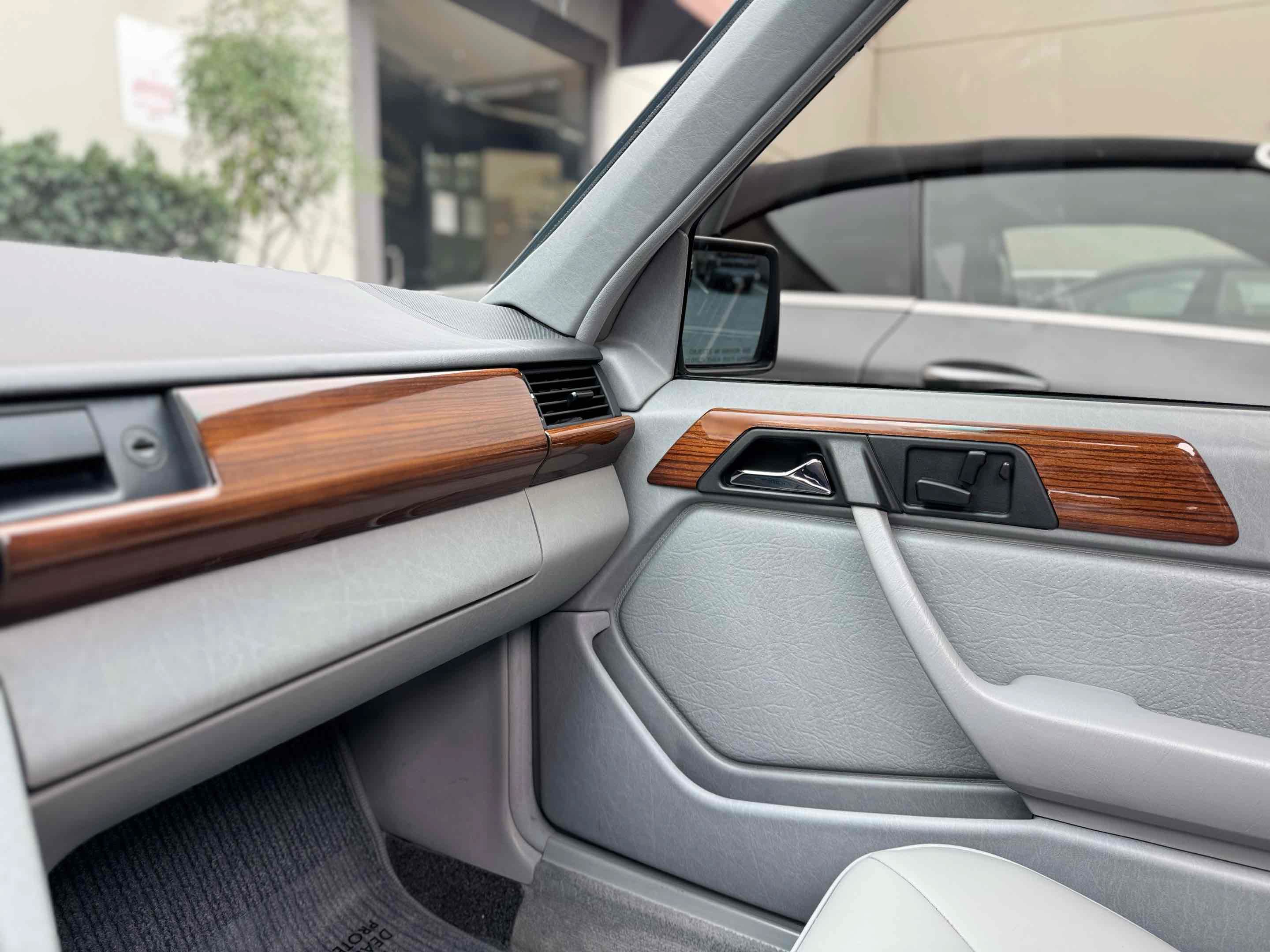 Used 1987 Mercedes-Benz 300 D Turbo image 46