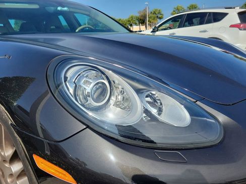 Used 2014 Porsche Panamera 4 image 5